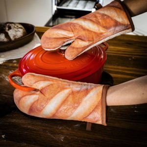 Gants de cuisine qui ressemble à une baguette