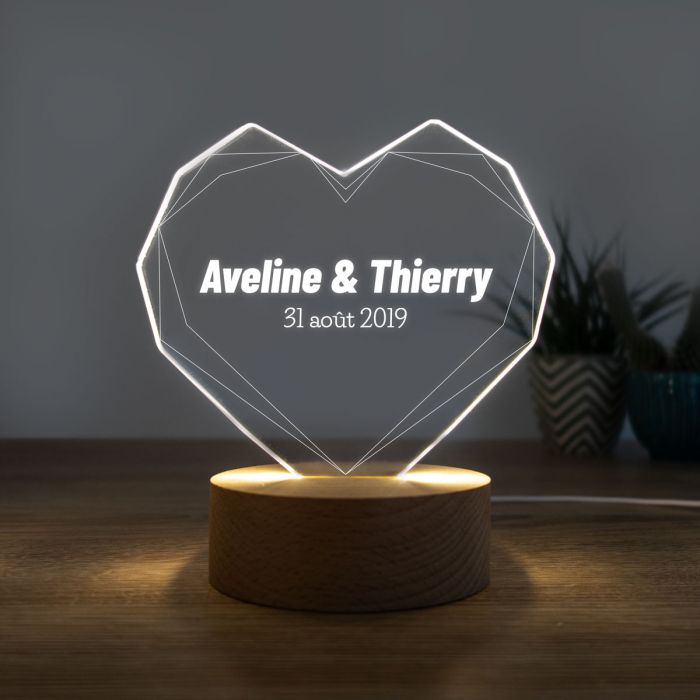 Lampe LED en forme de coeur avec nom et date
