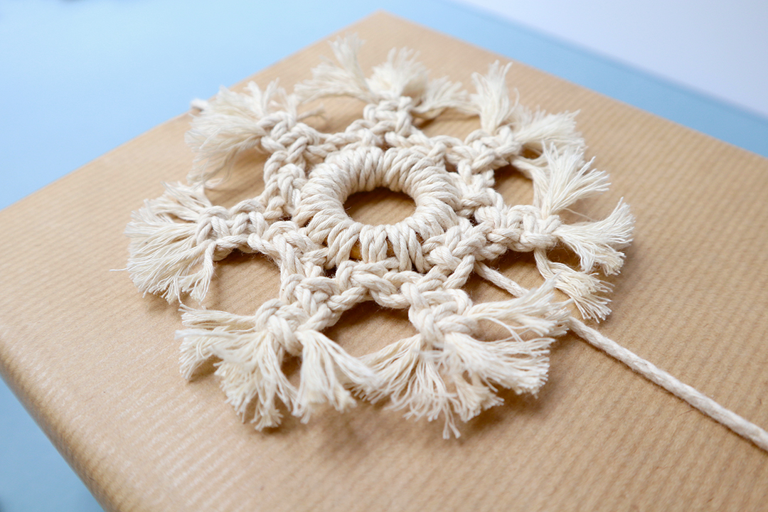 papier cadeau macramé