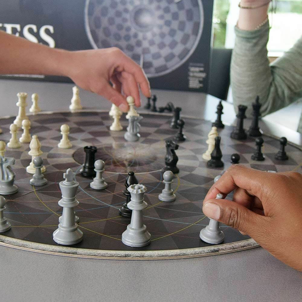 Échecs pour trois