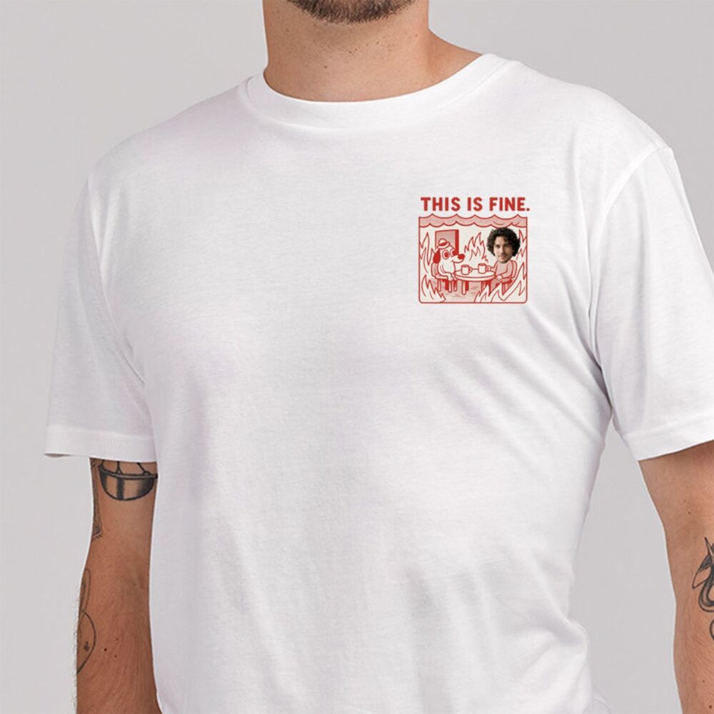 T-shirt personnalisé avec photo This Is Fine