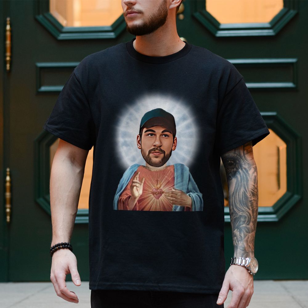 T-shirt personnalisé avec auréole et visage
