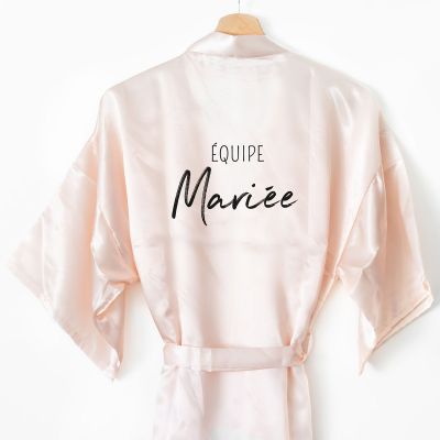 Robe de chambre satin personnalisée avec texte Robe de chambre satin personnalisée avec texte