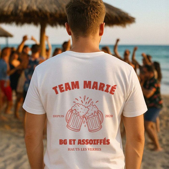 T-shirt personnalisé avec boissons et texte