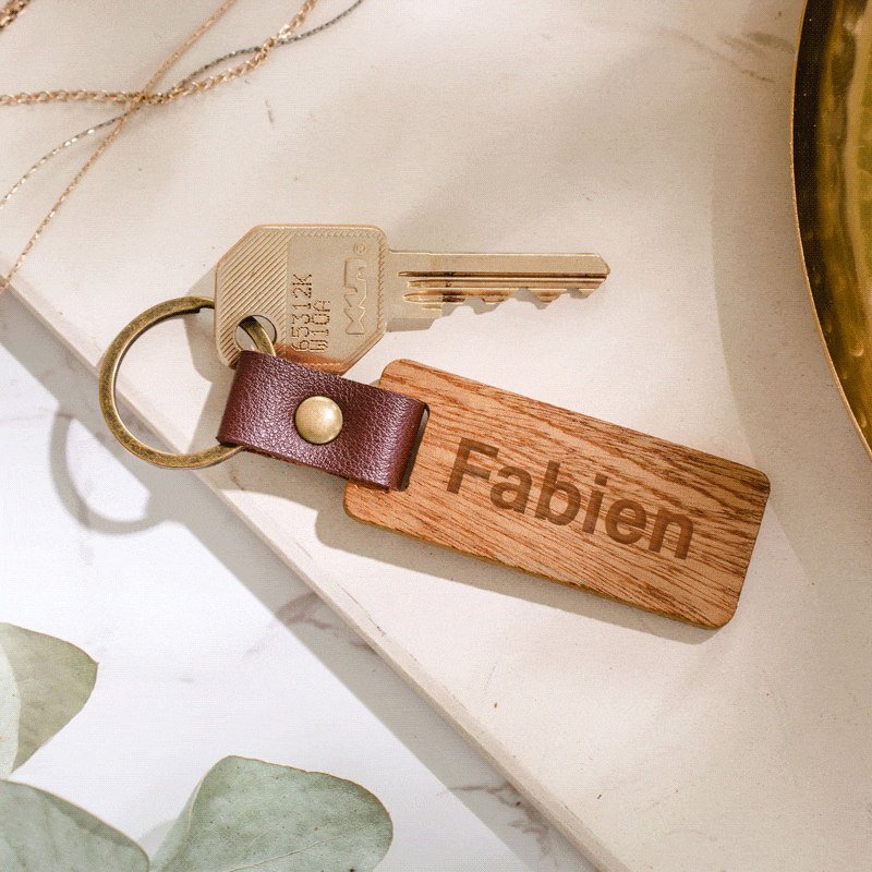 Porte-clés personnalisé en bois avec nom