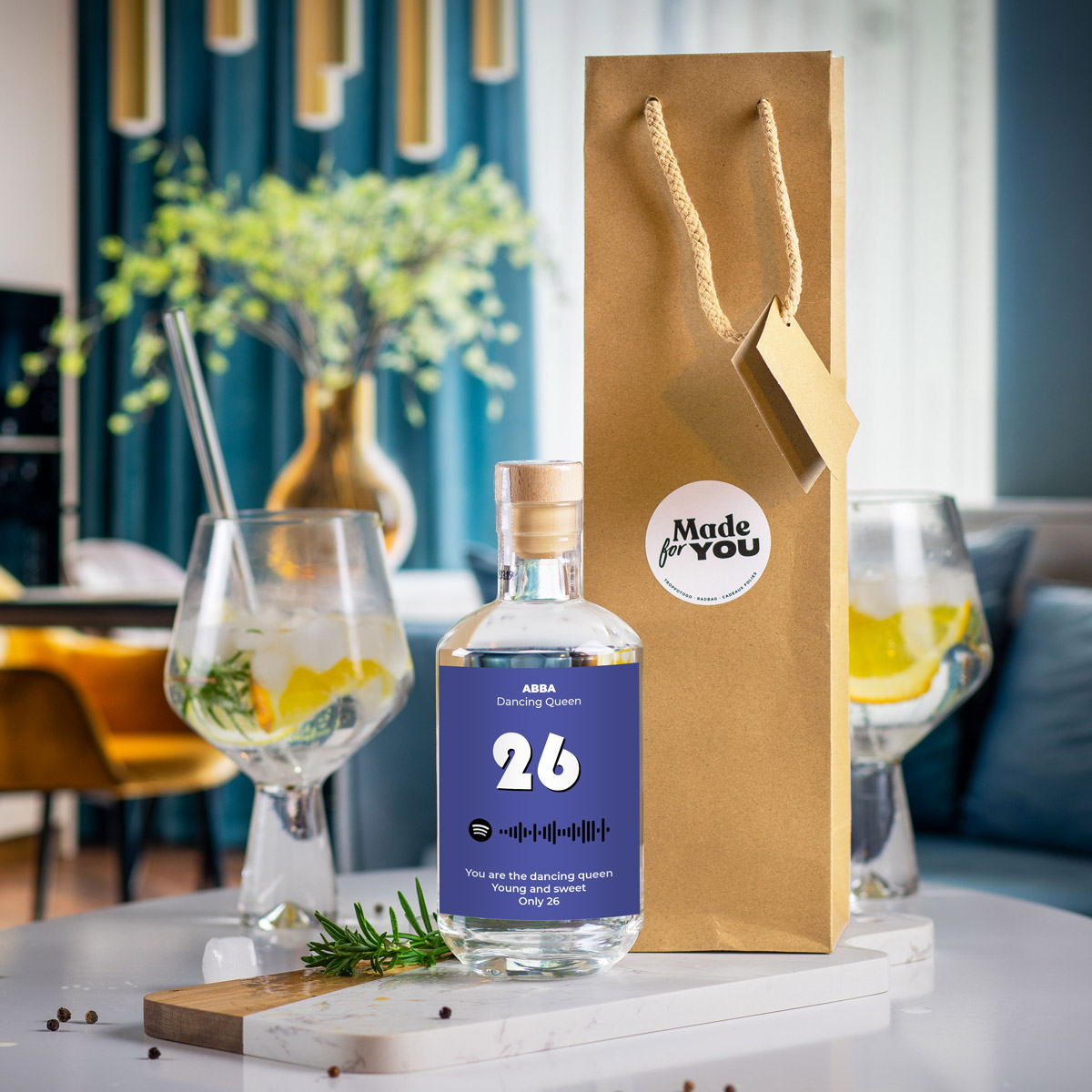 Gin avec chanson et paroles