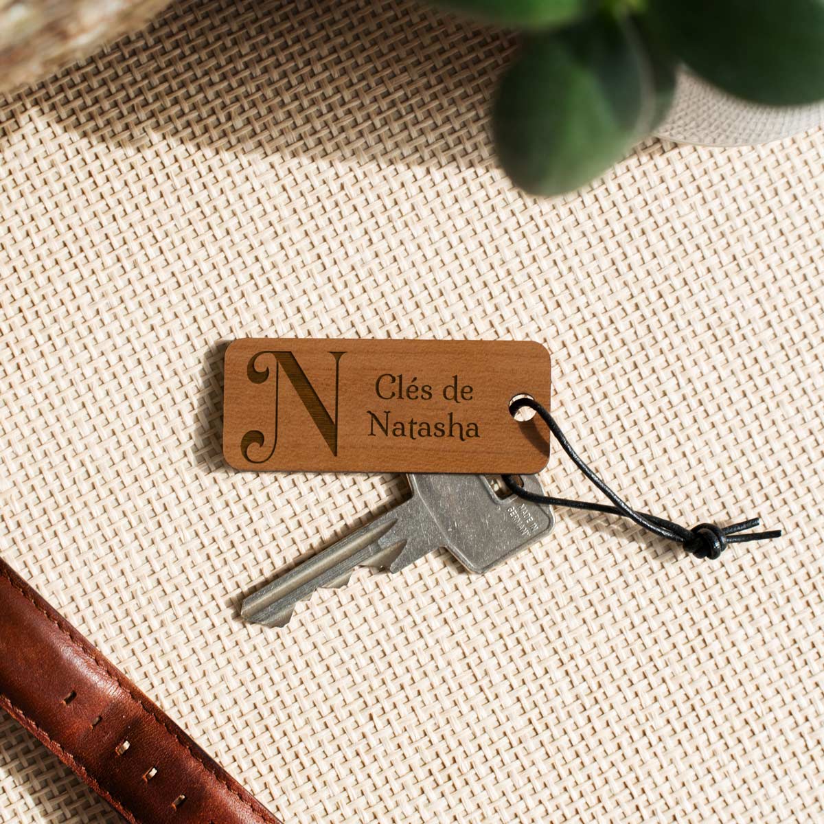 Porte-clés personnalisé en bois avec monogramme