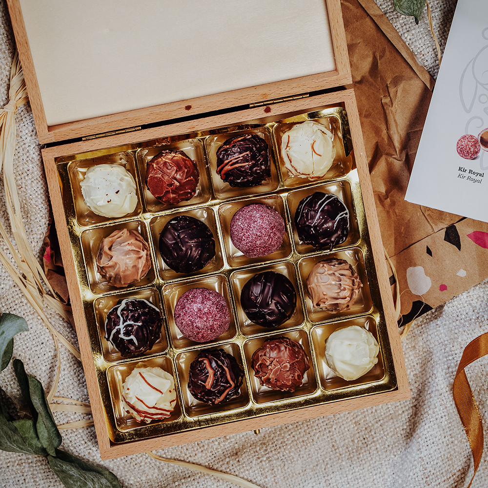 Boîte de chocolats personnalisée avec 3 photos et texte