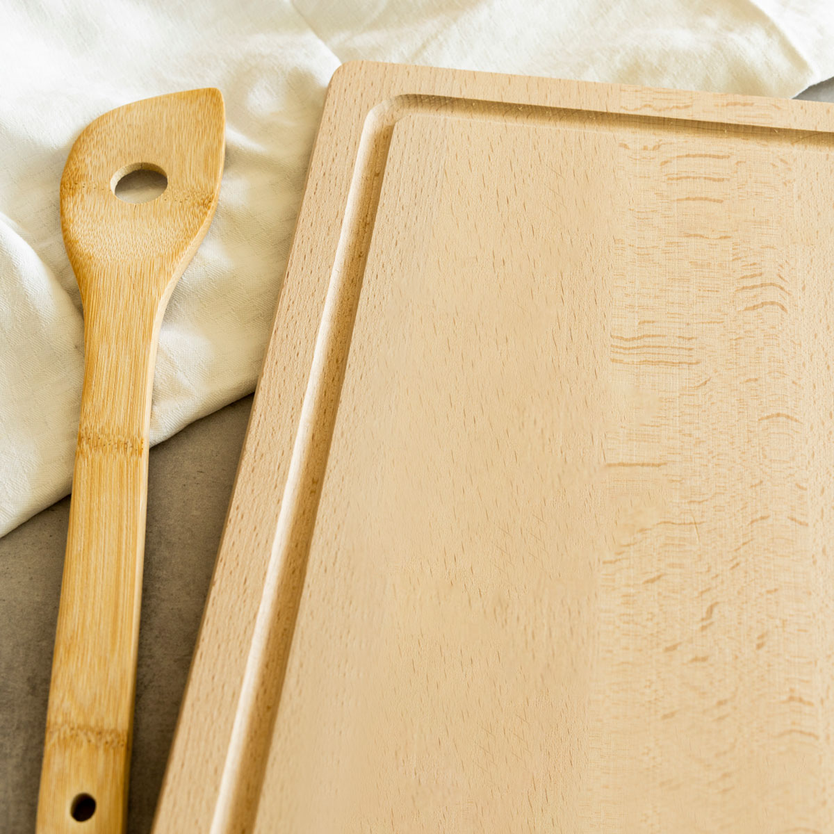 Planche à découper personnalisée en bois avec gravure