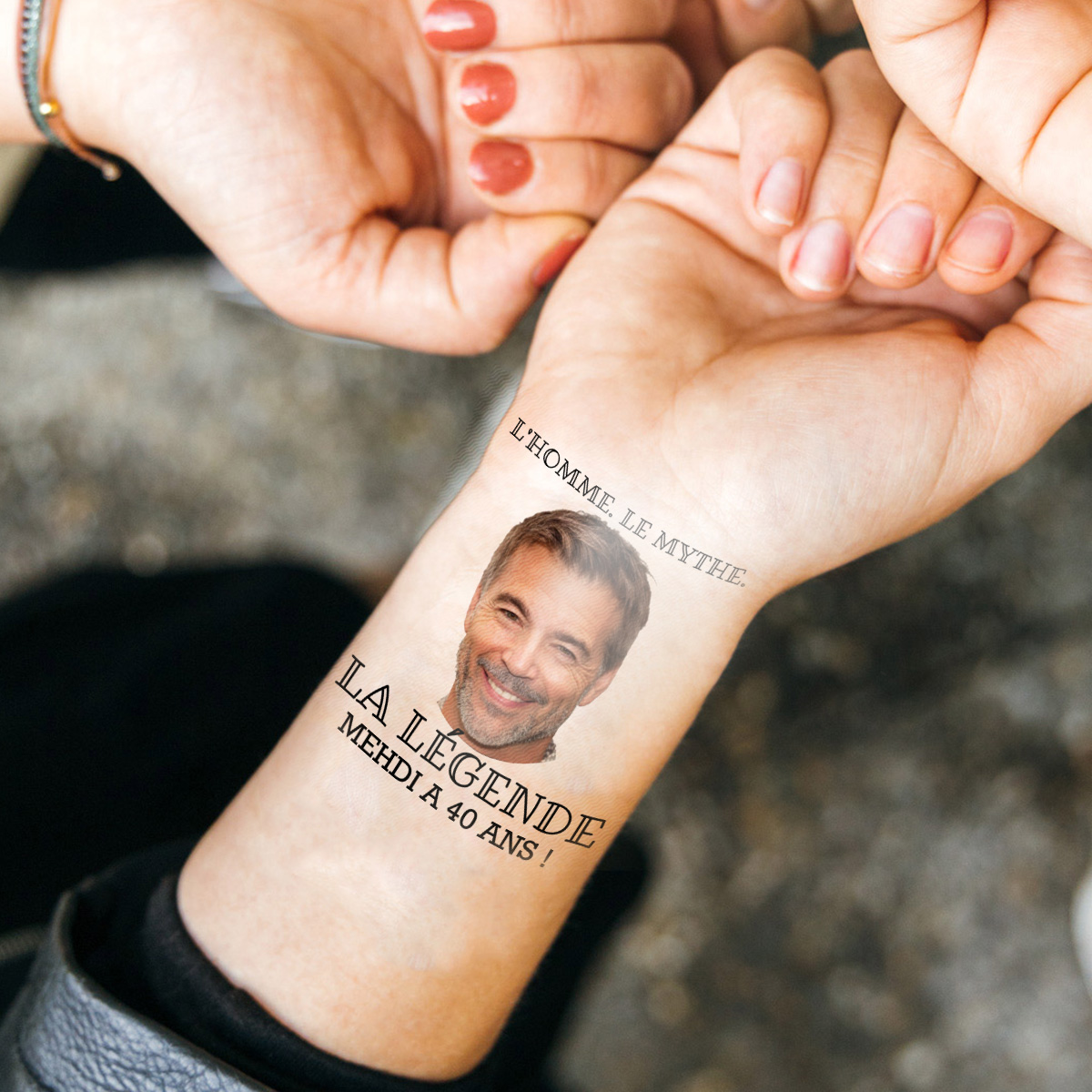 Lot de 4 tatouages personnalisés avec visage et texte
