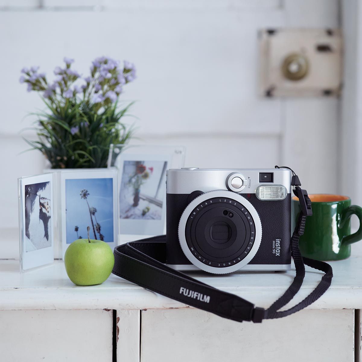 Appareils Photo Instantane Fuji Instax Mini 90 Neo Classic